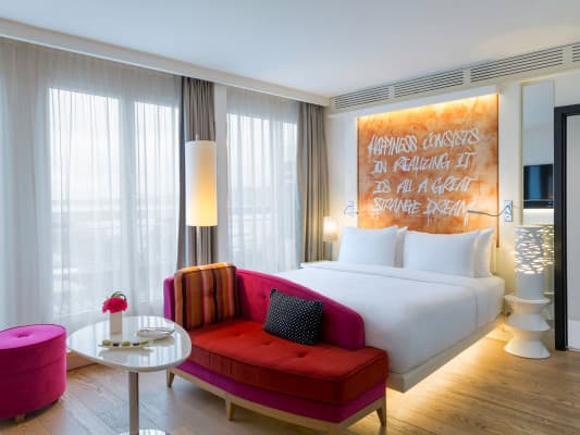 Hotel N'vY
