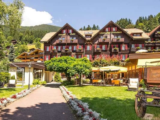 Romantik Hotel Schweizerhof / Swiss Alp Resort & SPA